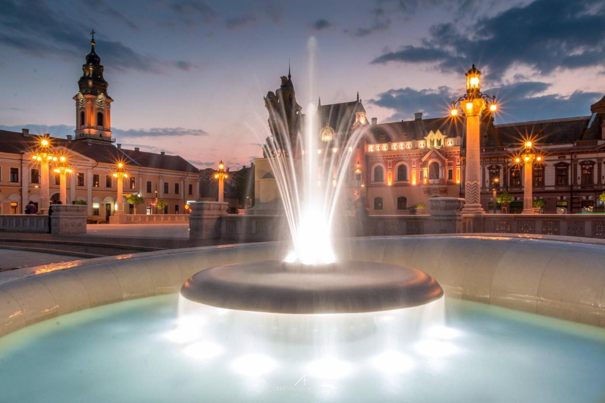 Casa Casy Villa Орадеа Екстериор снимка