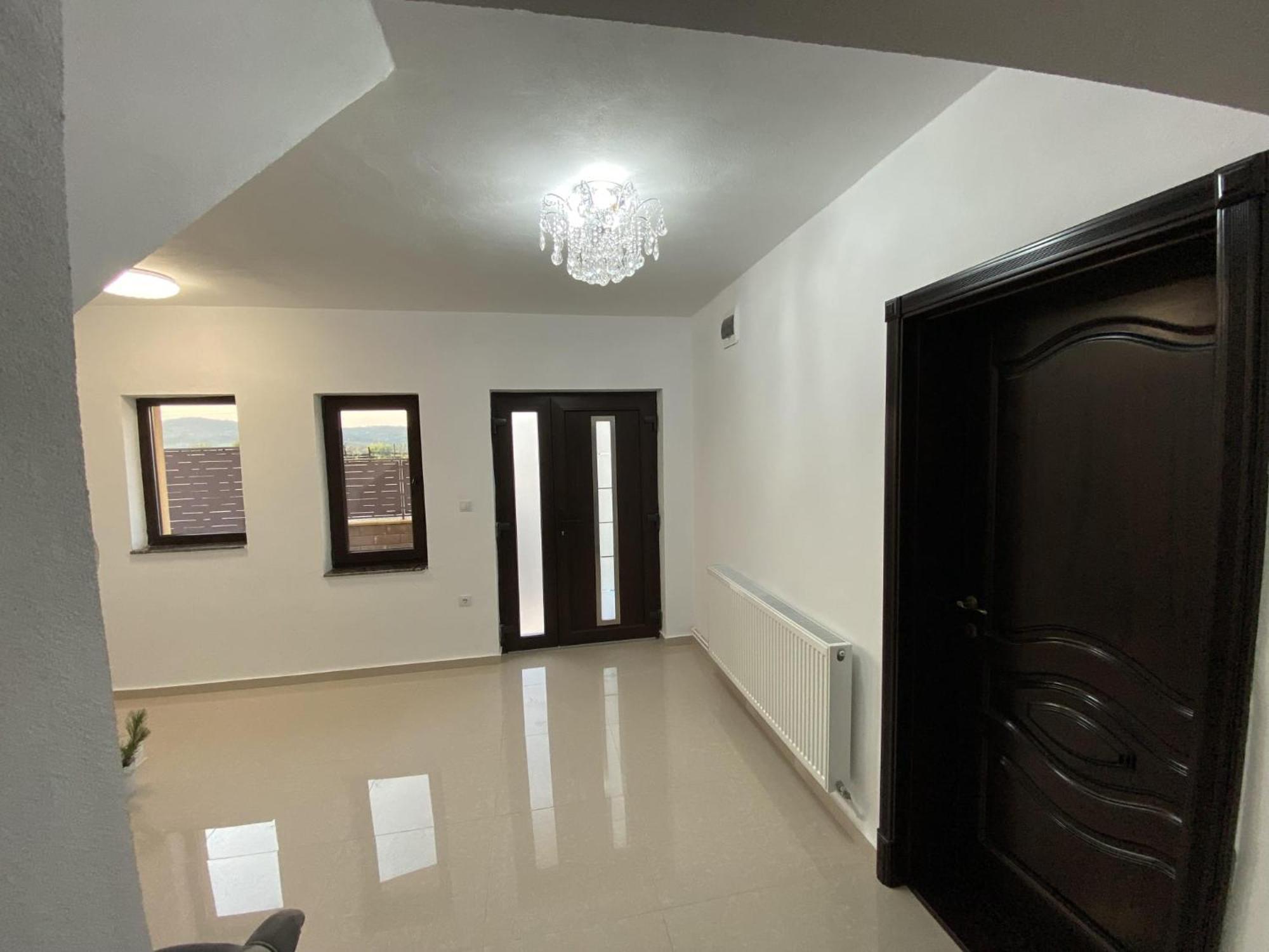 Casa Casy Villa Орадеа Екстериор снимка