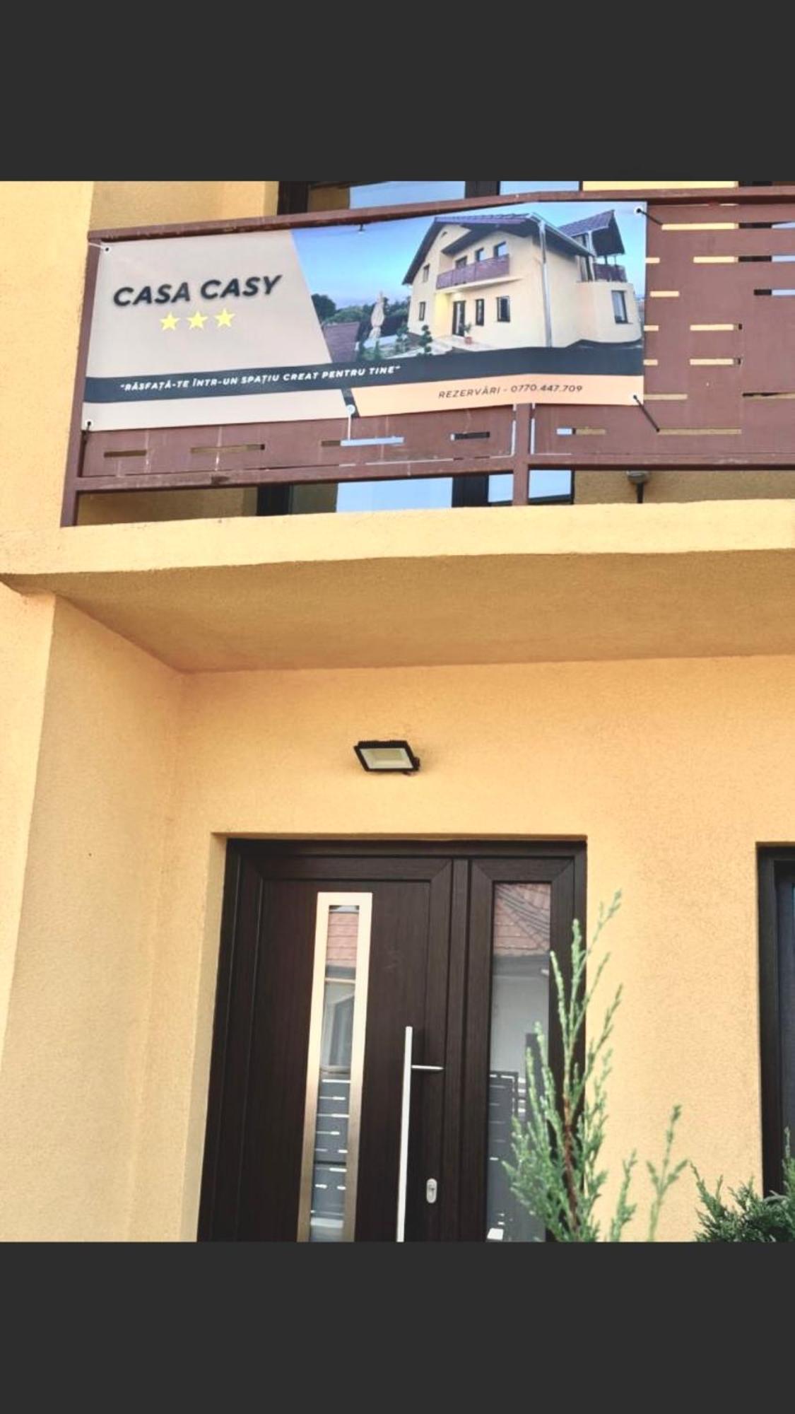 Casa Casy Villa Орадеа Екстериор снимка